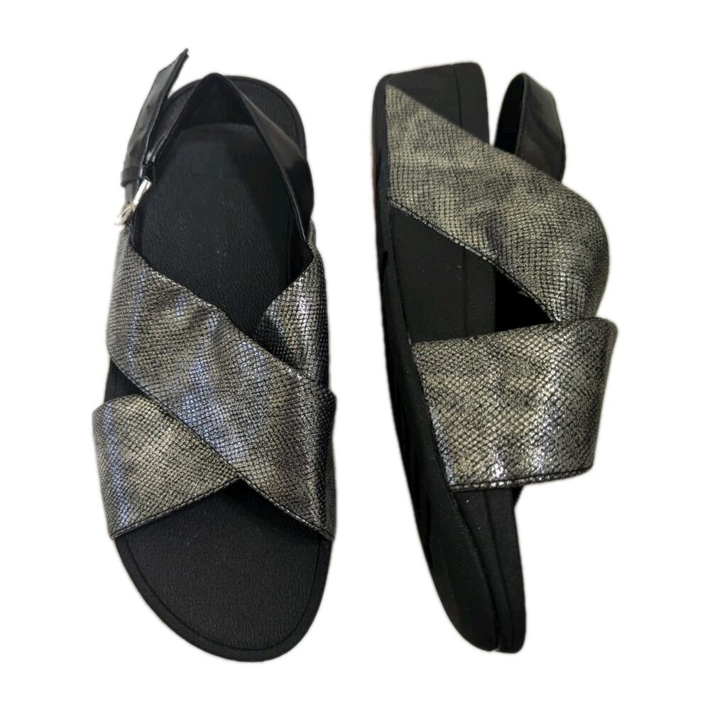 FitFlop Lulu Women's Size 6 Cross in a metallic silver/black Leather Sandals